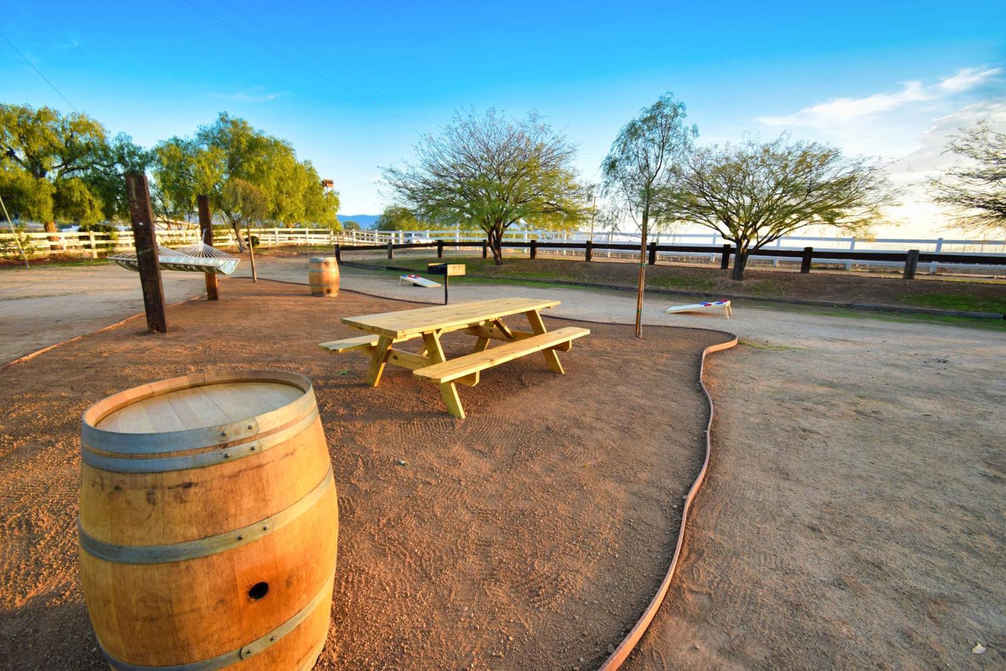 Peppertree Lane Ranch -- Seven-Acre Ranch In The Heart Of Wine Country Hotel Temecula Exterior foto