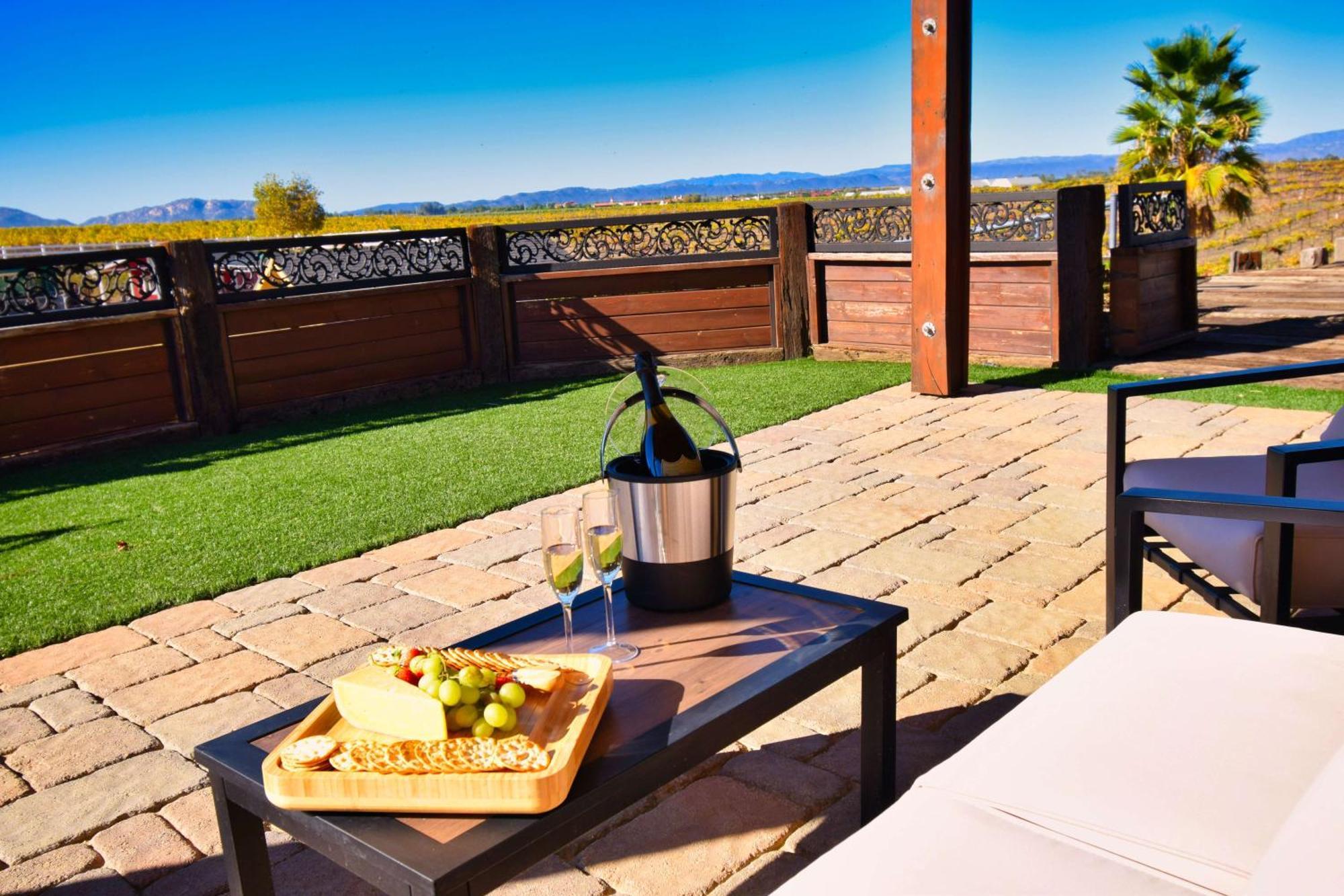 Peppertree Lane Ranch -- Seven-Acre Ranch In The Heart Of Wine Country Hotel Temecula Exterior foto